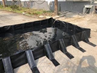 Portable & Collapsible Spill Containment Berm